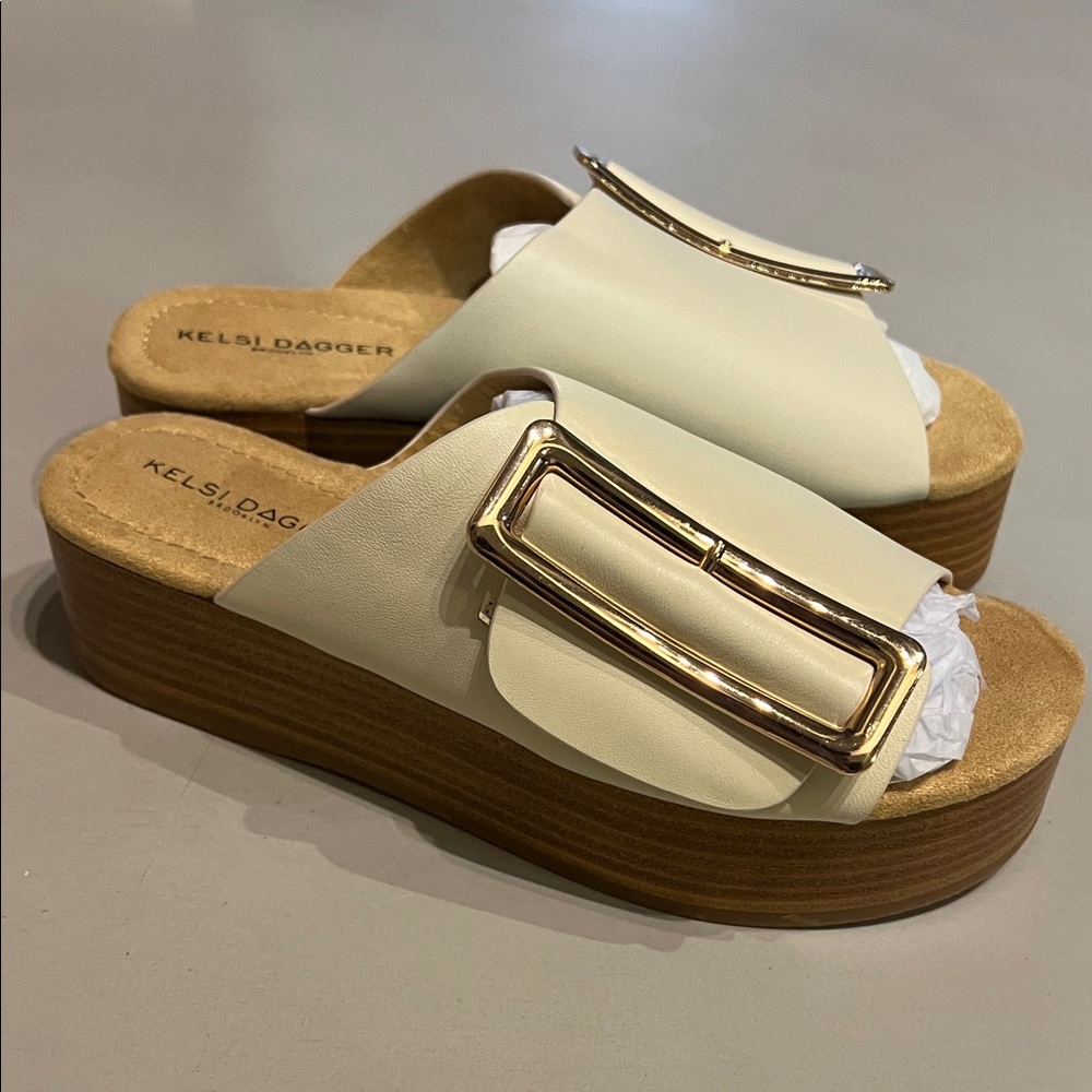 NEW Kelsi Dagger Cream Mules with Gold Accent - Picture 2 of 3
